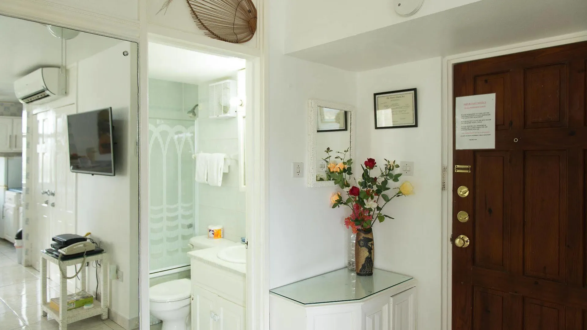 דירה אוצ'ו ריוס Dolphin Beach Suite