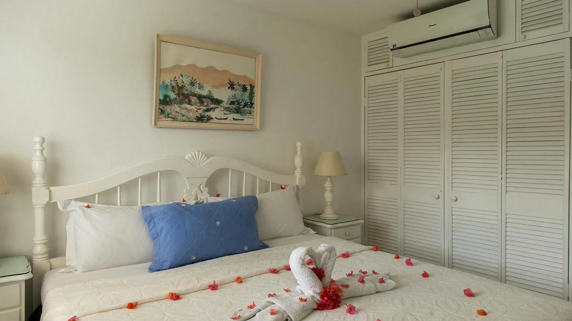 אוצ'ו ריוס Dolphin Beach Suite